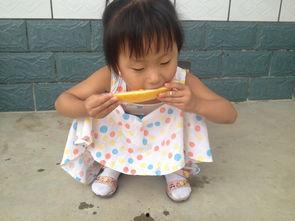 网红吃瓜婴儿是谁啊,网络红人背后的萌娃故事