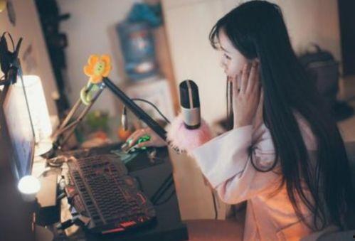 吃瓜网红主播二婶图片