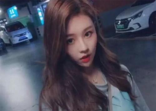 抖音03小网红吃瓜,揭秘娱乐圈幕后真相！”